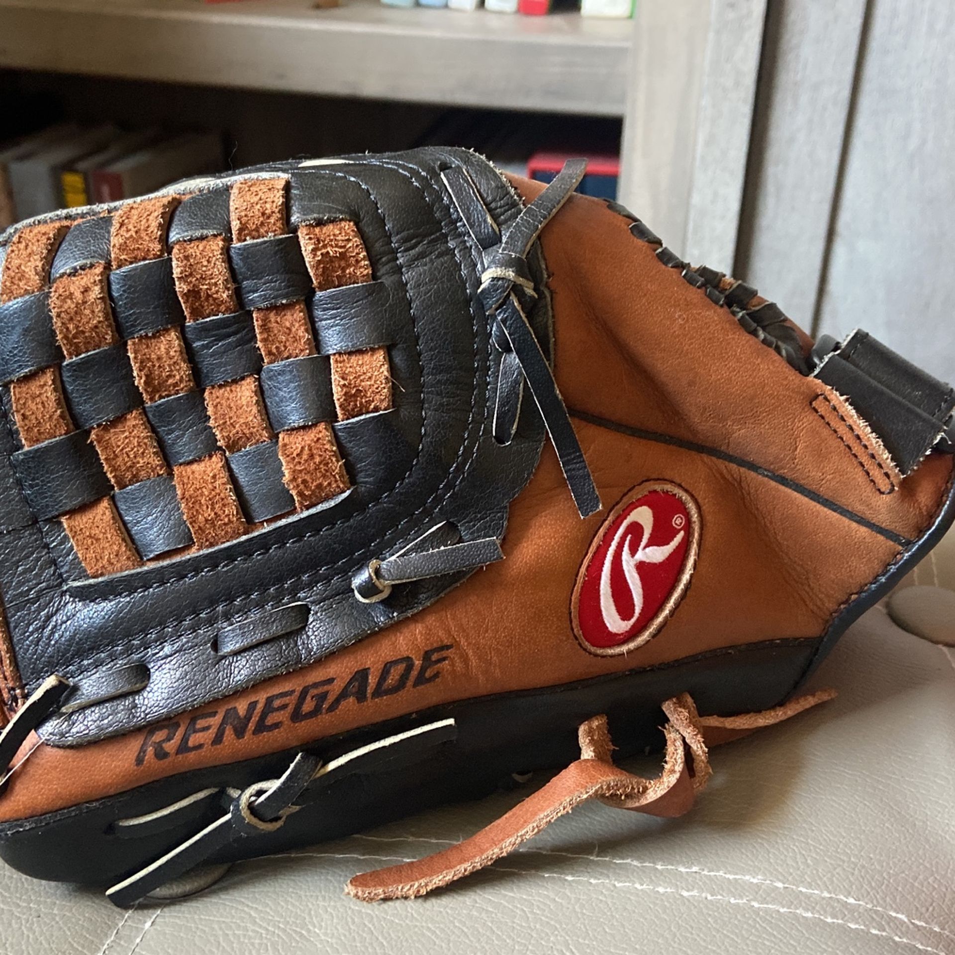 Rawlings Renegade 11.5” LHT  baseball Glove