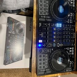 .Pioneer-DDJ-FLX10.