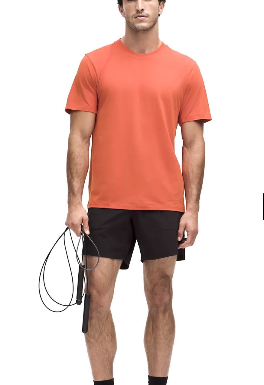 🍋LIKE NEW Mens LuluLemon Light Weight Classic Crew Tee ( NWT $78)
