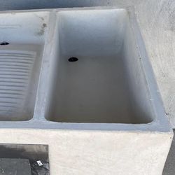 LAVADEROS DE CEMENTO Y GRANITO