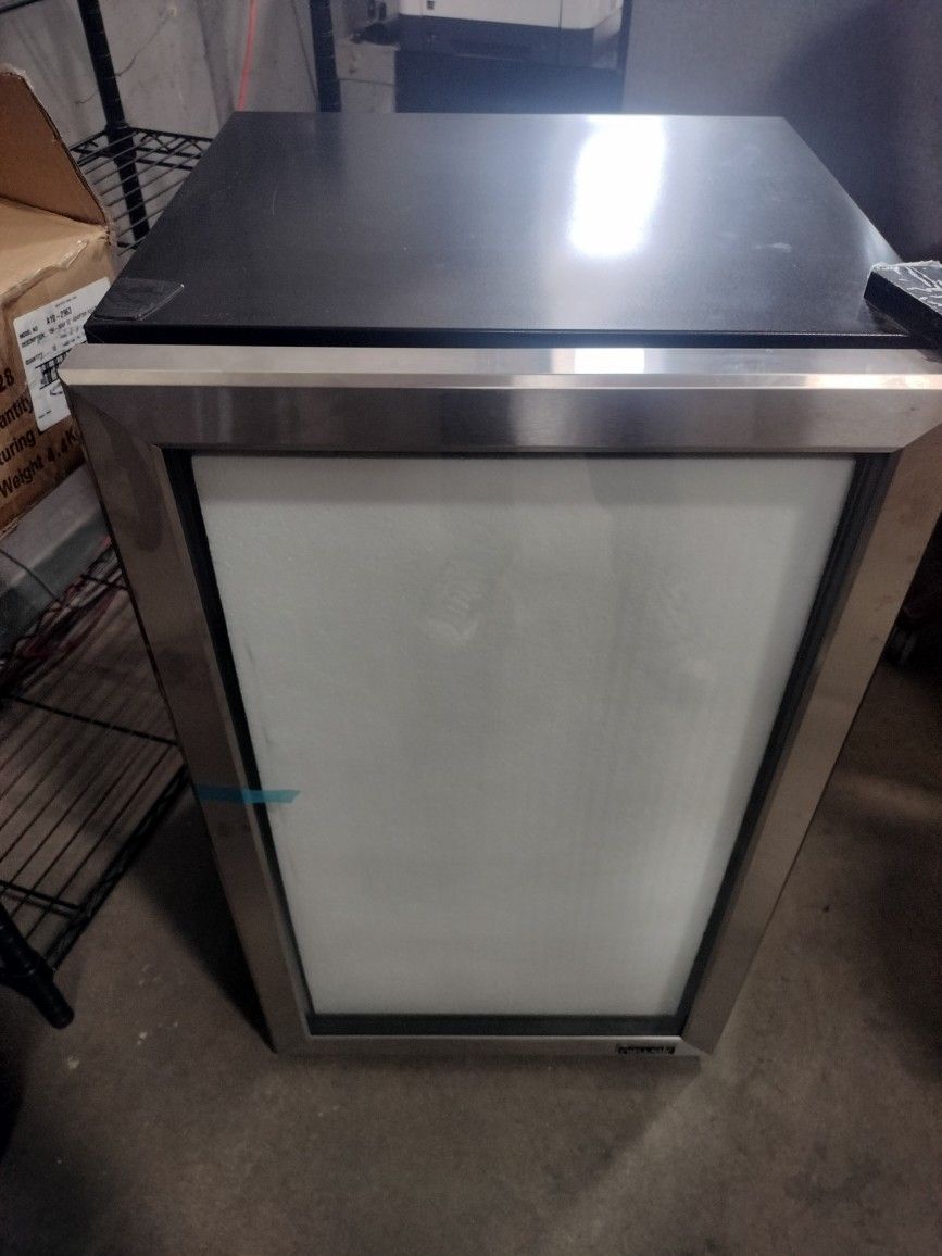 Mini Fridge 