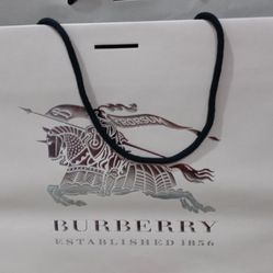 Branded Gucci, Lv,Burrberry Empty Shopping Bags For Sale. 