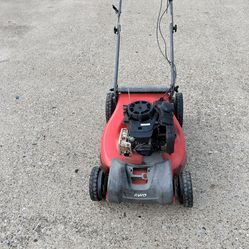 LAWNMOWER SELF PROPELLED 22 AWD