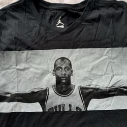 Michael Jordan Jumpman stretched arms Chicago bulls graphic t-shirt size Medium