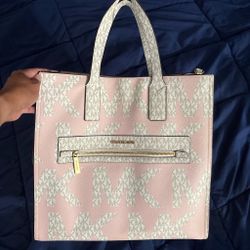 Large Micheal kors bag