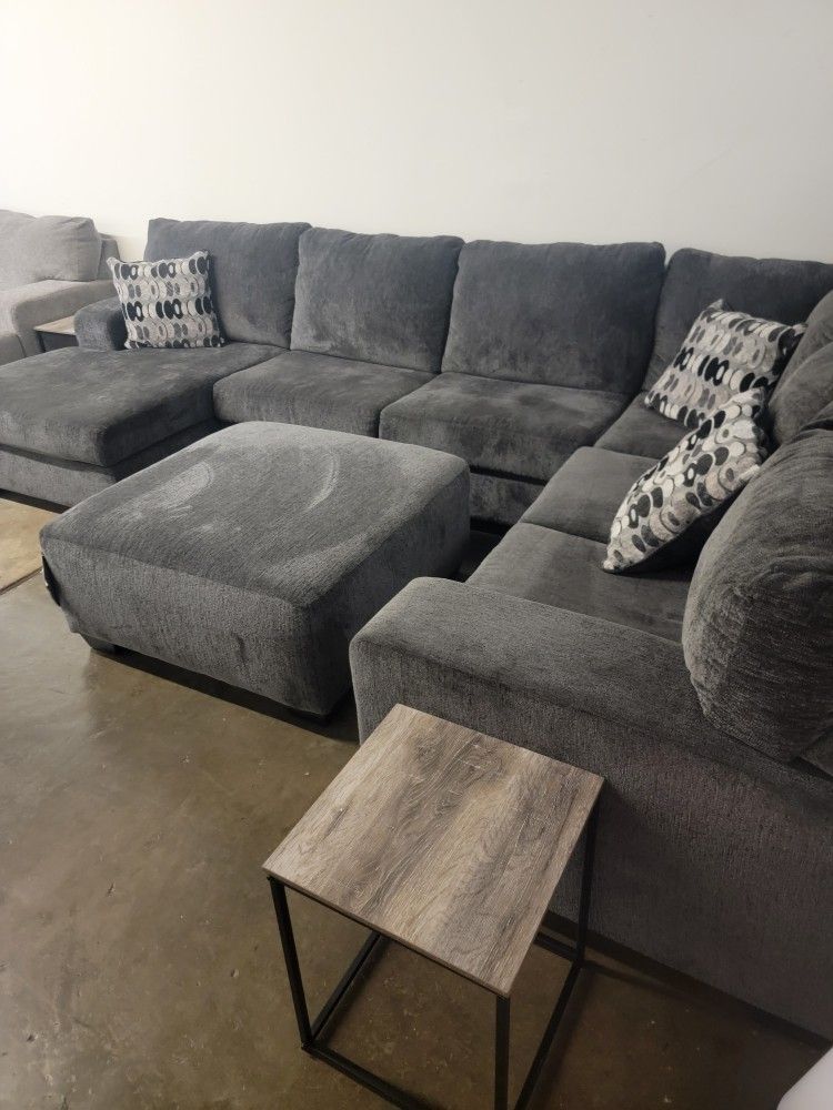 New Plush Gray Sectional With Pillows