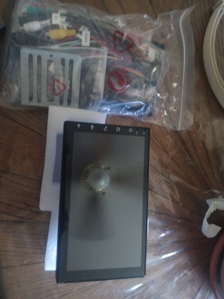 7in Double Din Touch screen Radio