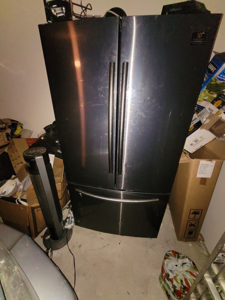 Samsung Refridgerator $800