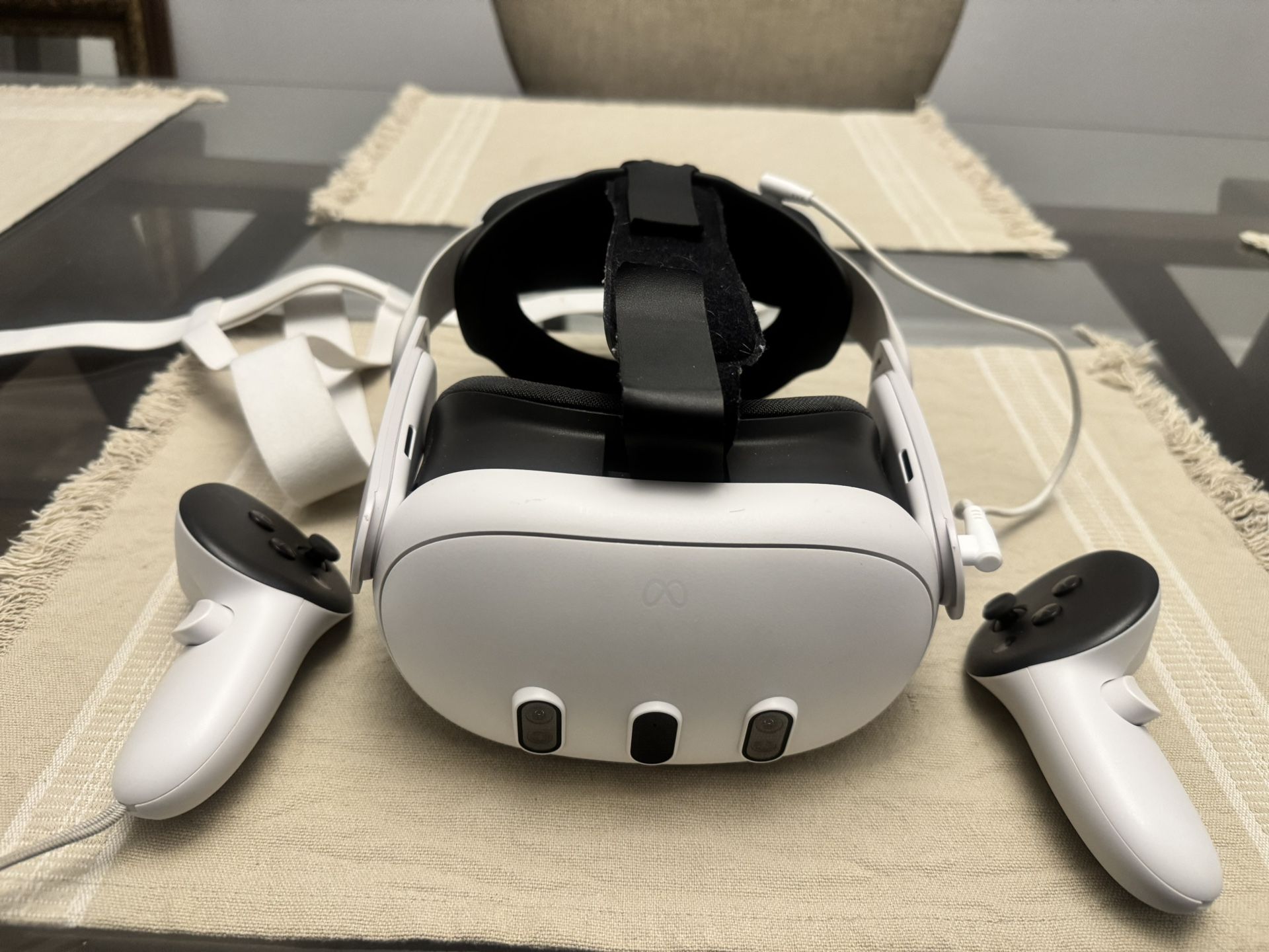 Meta Quest 3 512gb + Pro Head strap