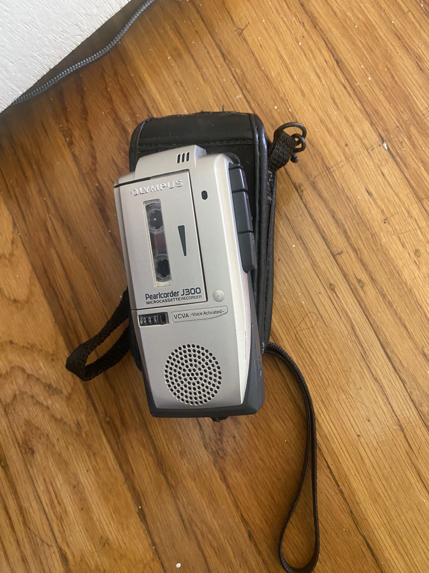 Olympus Pearlcorder J300 Microcassette Recorder