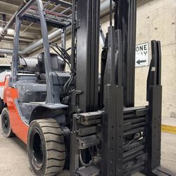 TOYOTA 5500 lb forklift Single double, side shift for sale 