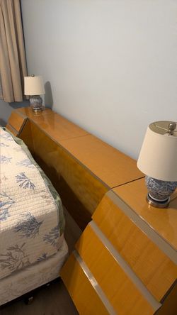 Bedroom set with Integrated Nightstands