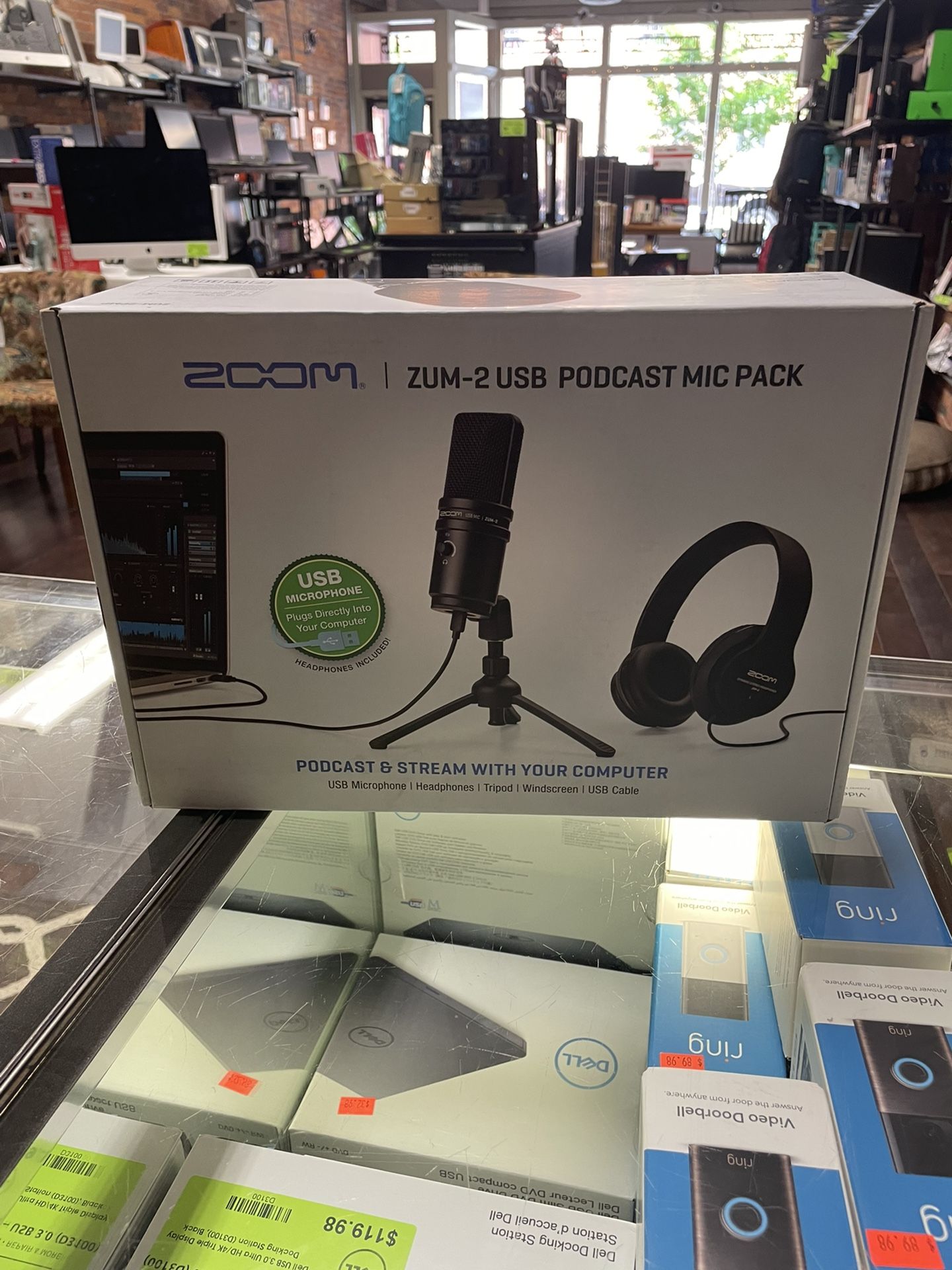 ZOOM ZUM-2 USB PODCAST MIC PACK ZUM-2PMP includes usb-c microphone headphones tripod mic stand