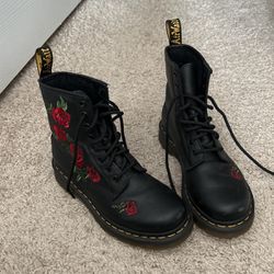 Dr. Martins Boots Size 4