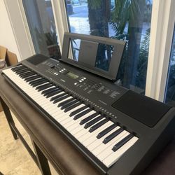 Yamaha Keyboard