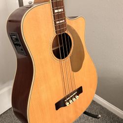 Fender Kingman Acoustic bass/Bajoloche 