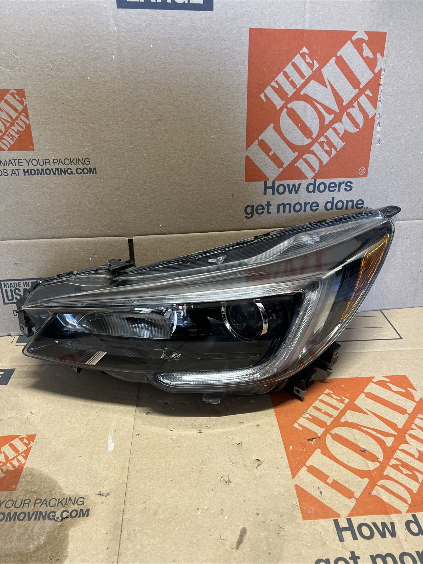 OEM 18, 19 SUBARU LEGACY HEADLIGHT