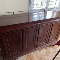 Wooden Hutch With 2 Drawers And 4 Doors With Shelving 
