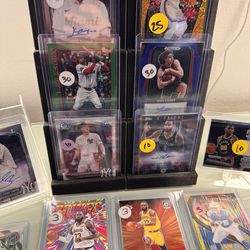 Sports cards mix you can pick through no trades pls don’t ask