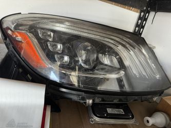 2018-2020 Mercedes-Benz S450, S560 OEM headlight