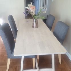 Dinning Table + 4 Chair