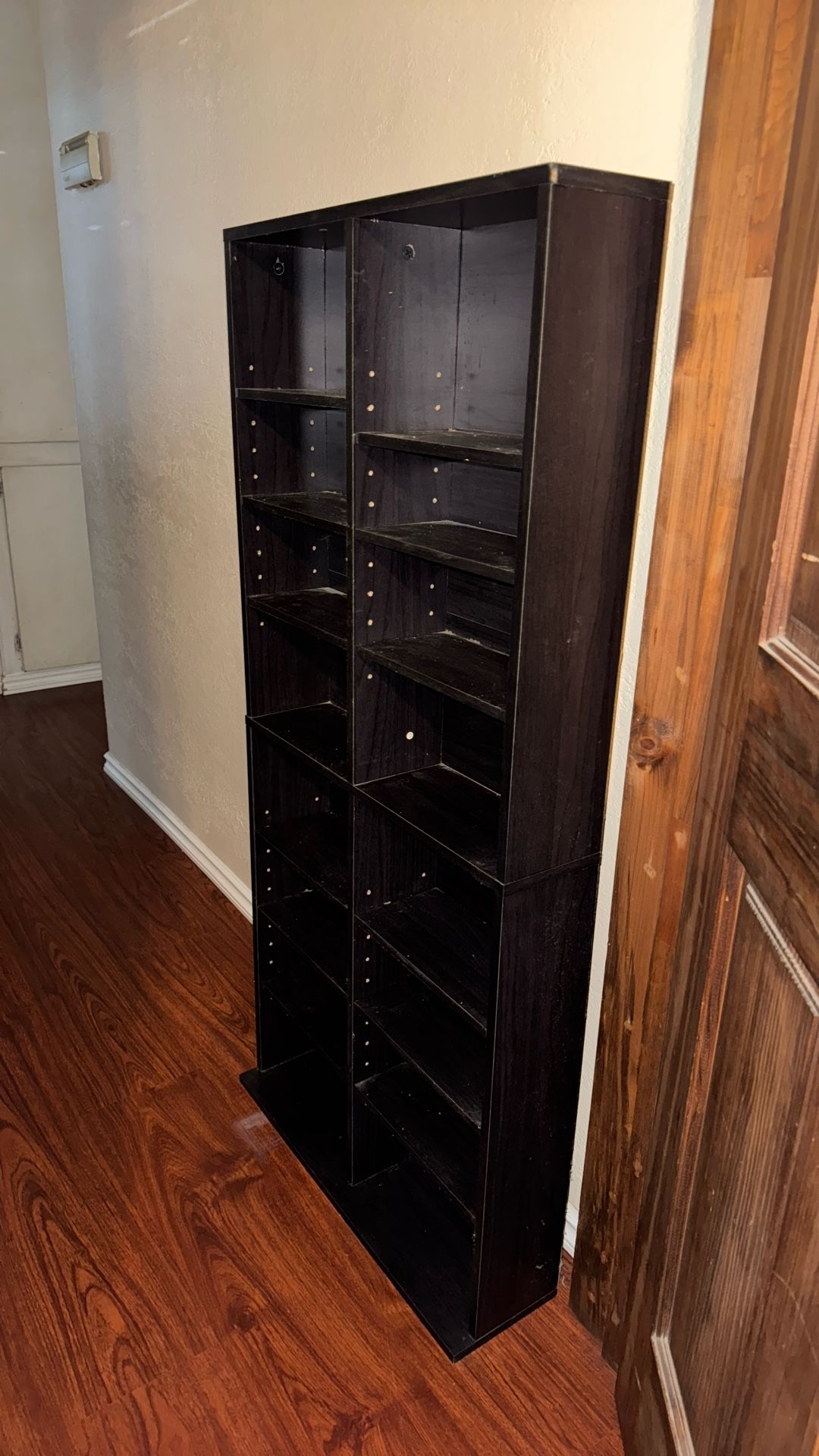 Adjustable Book Shelf