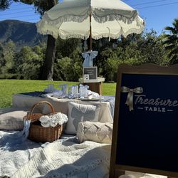 Elegant, family-friendly picnic setups with games, comfort, and beautiful details✨