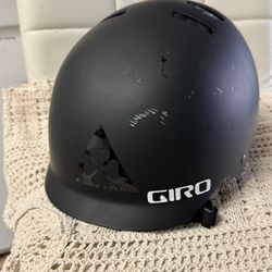 Helmet Giro. Size L