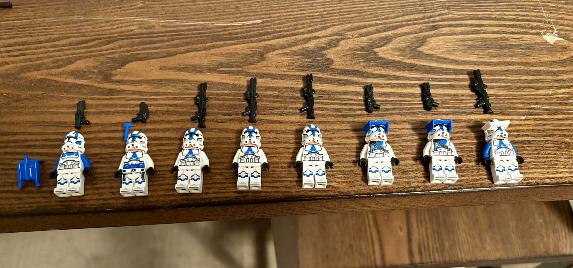 8 Lego Star Wars minifigures
