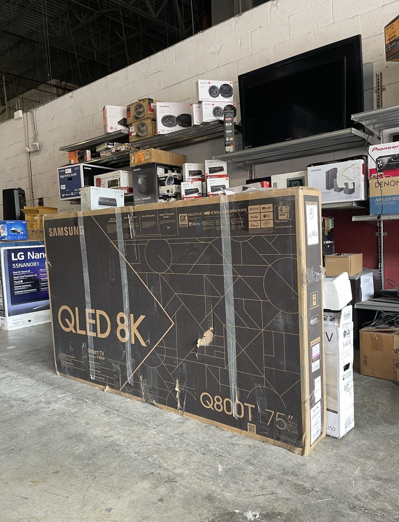 75” Q800T Samsung 8K QLED Ultra High Definition . Smart Tv