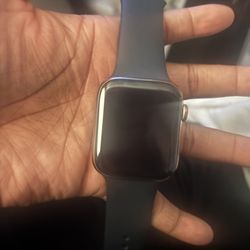 Apple Watch series 11 44mm A2095