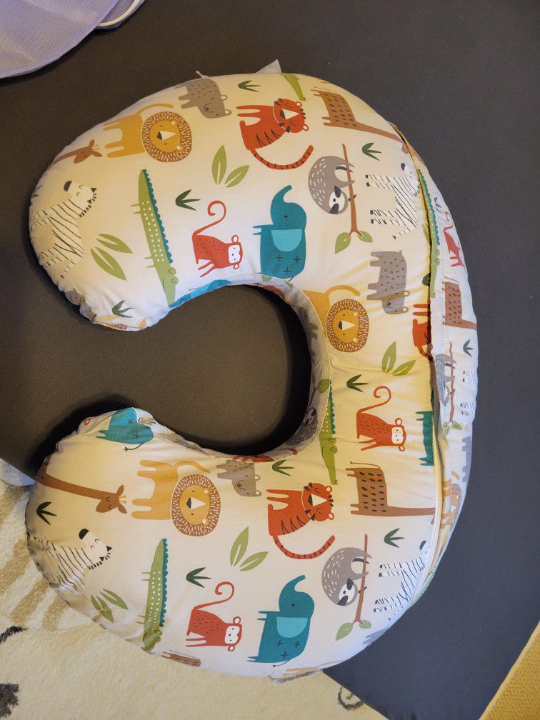 Boppy Pillow With Safari Cover 