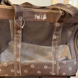 New Pet Carrier With Sherpa Liners