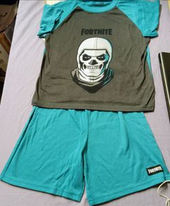 Kids fortnite 2 piece PJ set Size 10