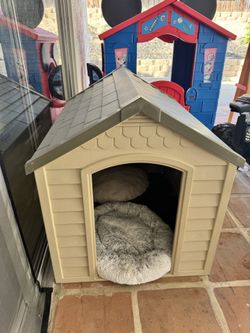 weatherproof plastic dog house