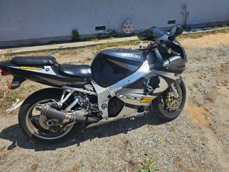 2000 gsxr 750