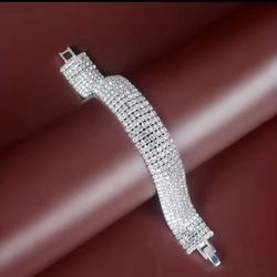 Elegant Rhinestone Bangle Bracelet *See My Other 800 Items*