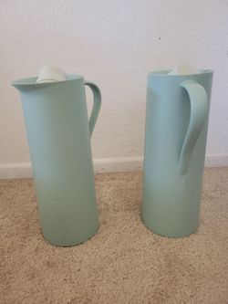 2 Vacuum flask, light green/beige, 34 oz