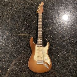 Handmade Brown Folk Electric Guitar Model 1/6 Scale 7” For 12" Action Figures