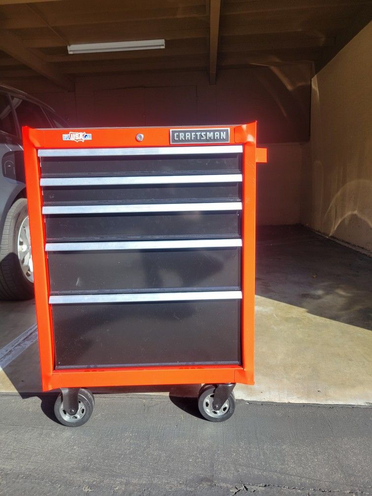 NEW CRAFTSMAN TOOL ROLLING BOX WITH KEY 🔑