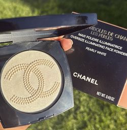 Chanel highlighter makeup maquillaje regalos mujer MSRP $90
