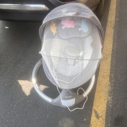Nova baby swing 