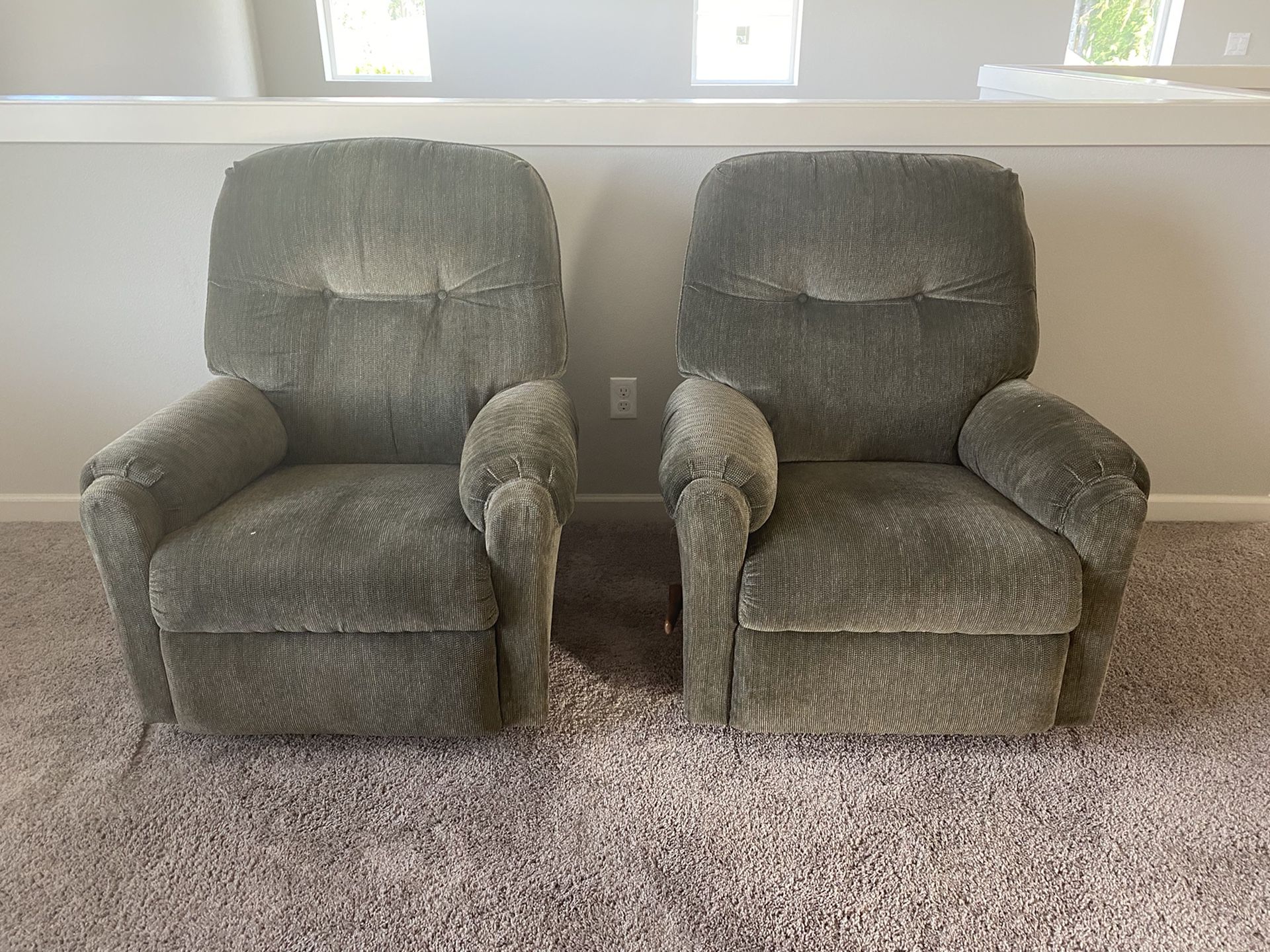 Recliners x2