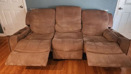 💥TWO SOFAS FREE FREE FREE MUST GO💥