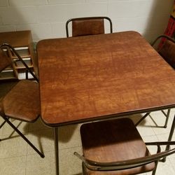 Folding Card Table with 4 Folding Chairs