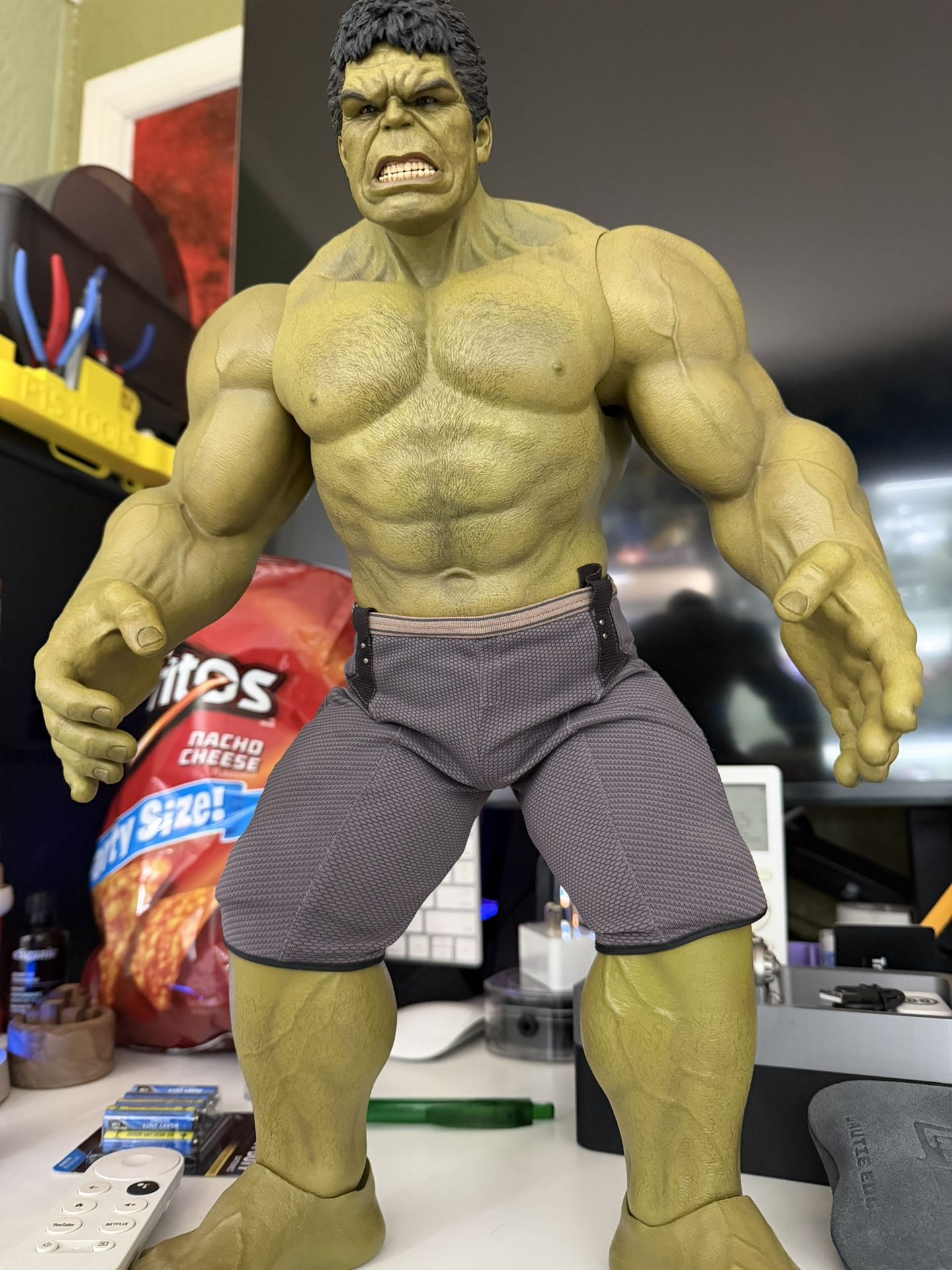Hot Toys Hulk Deluxe Edition