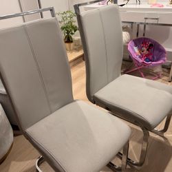 4 PCS Chairs