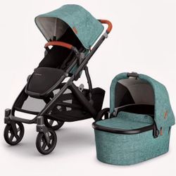 LIKE NEW - UPPAbaby Vista V3 + Bassinet - Gwen (Seafoam Green)