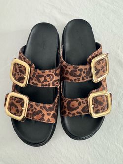 Universal Thread Womenβs Size 8 Leopard Print Double Gold Buckle Slide Sandals