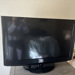 Cute Small Bedroom Tv With Roku
